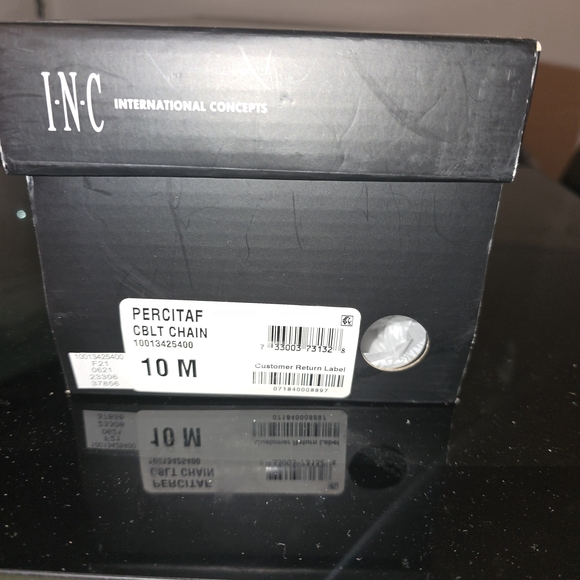 Blue Furry Slides with Gold Chain - Picture 6 of 6